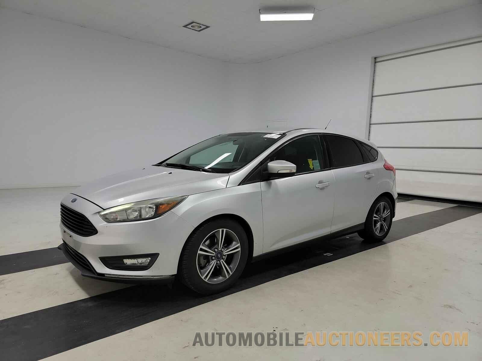 1FADP3KE3GL209481 Ford Focus SE 2016