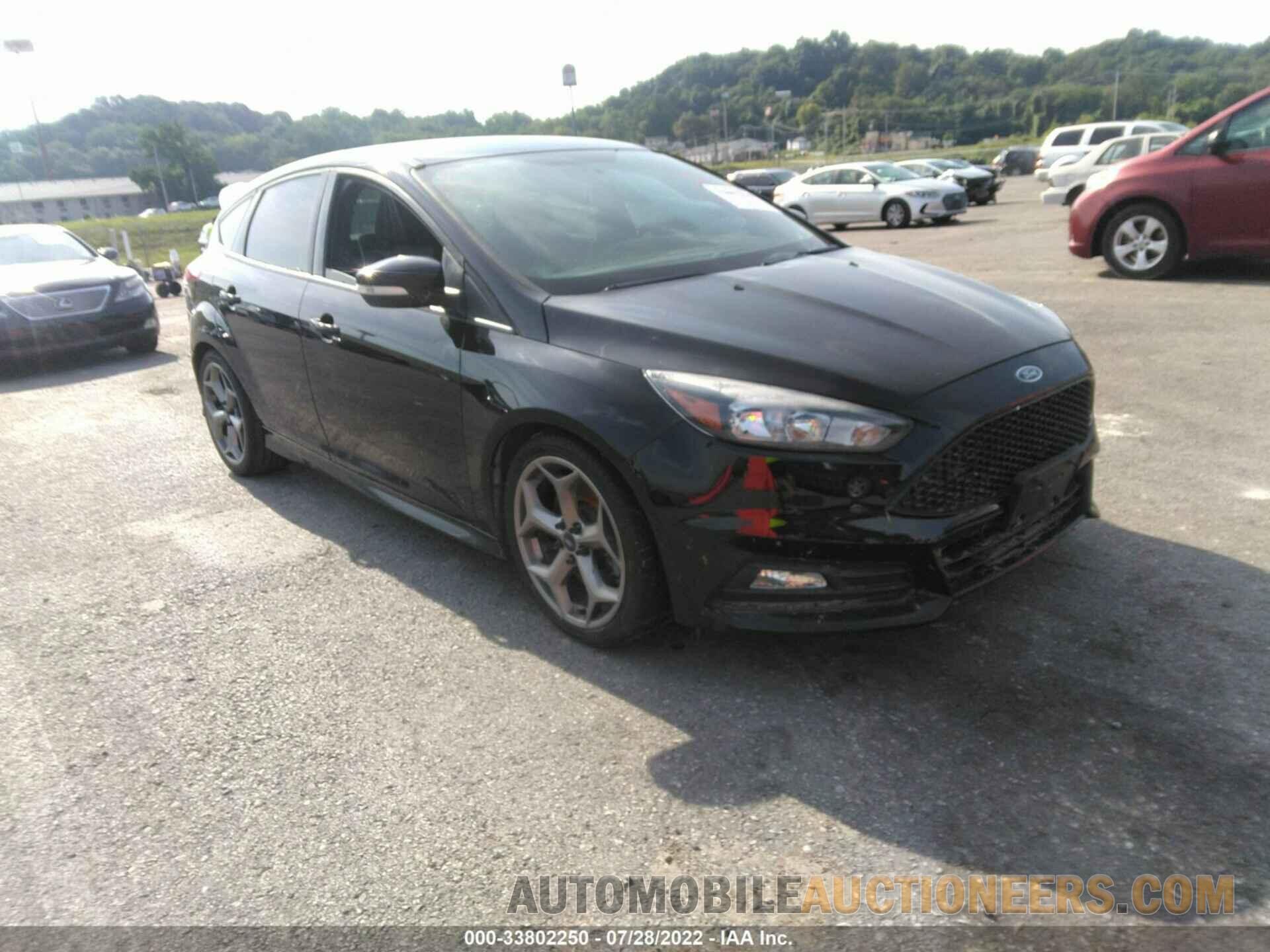 1FADP3L90JL303164 FORD FOCUS 2018