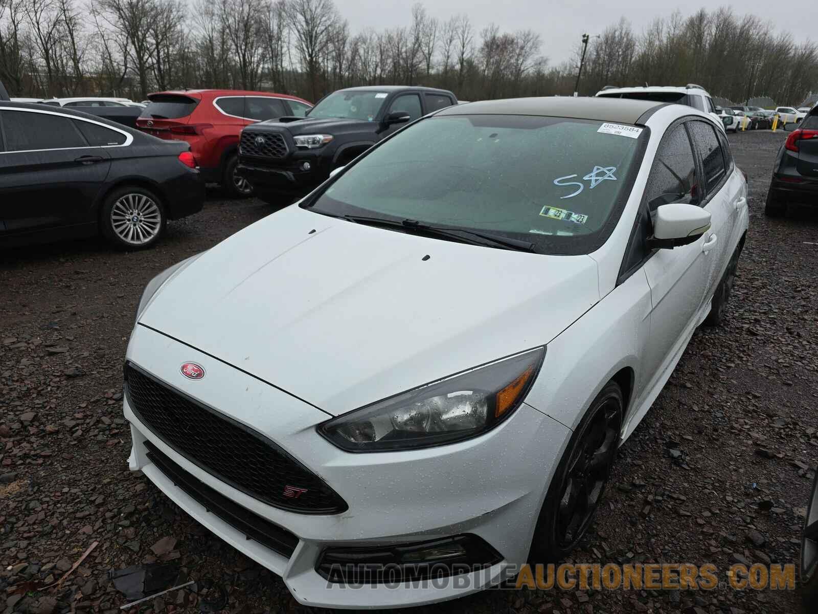 1FADP3L95GL210486 Ford Focus 2016