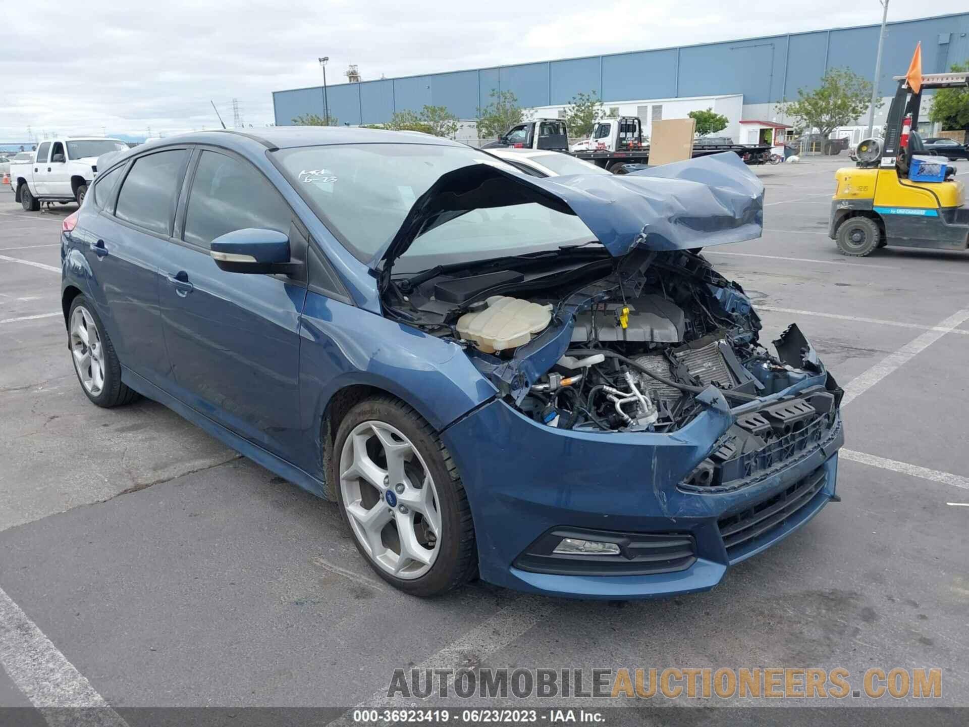 1FADP3L95JL230860 FORD FOCUS 2018