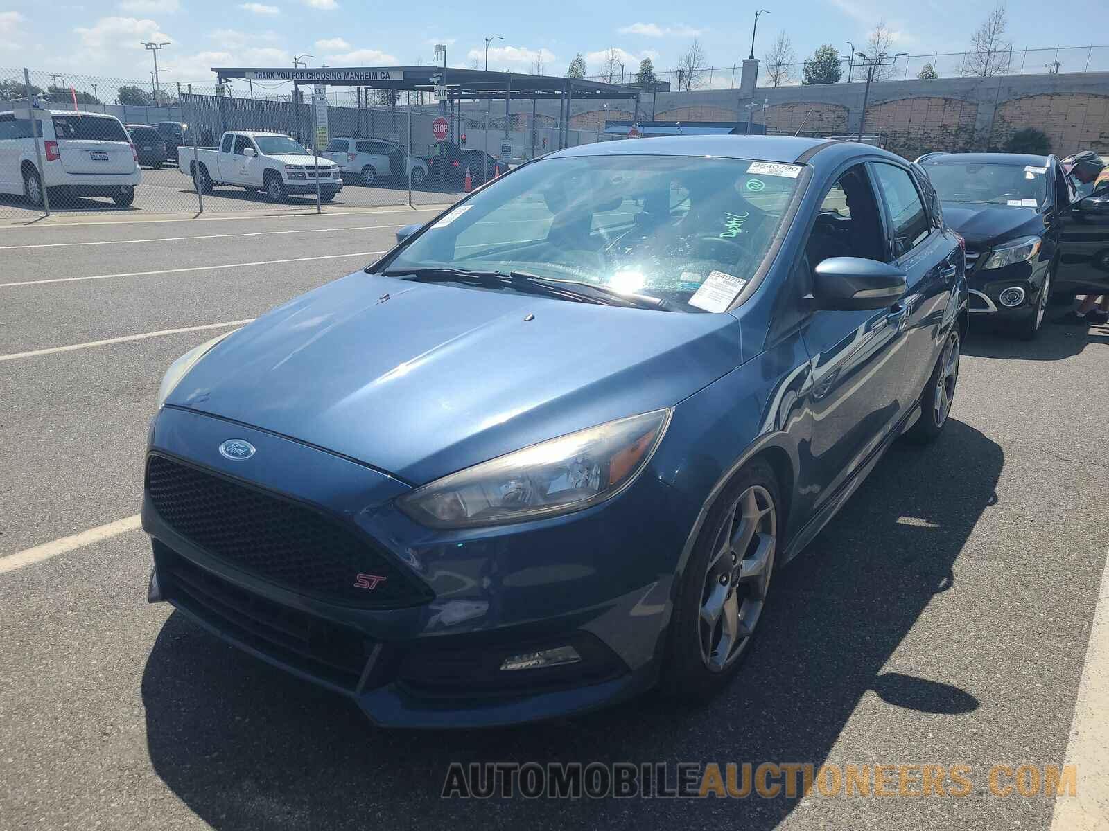 1FADP3L95JL278939 Ford Focus 2018