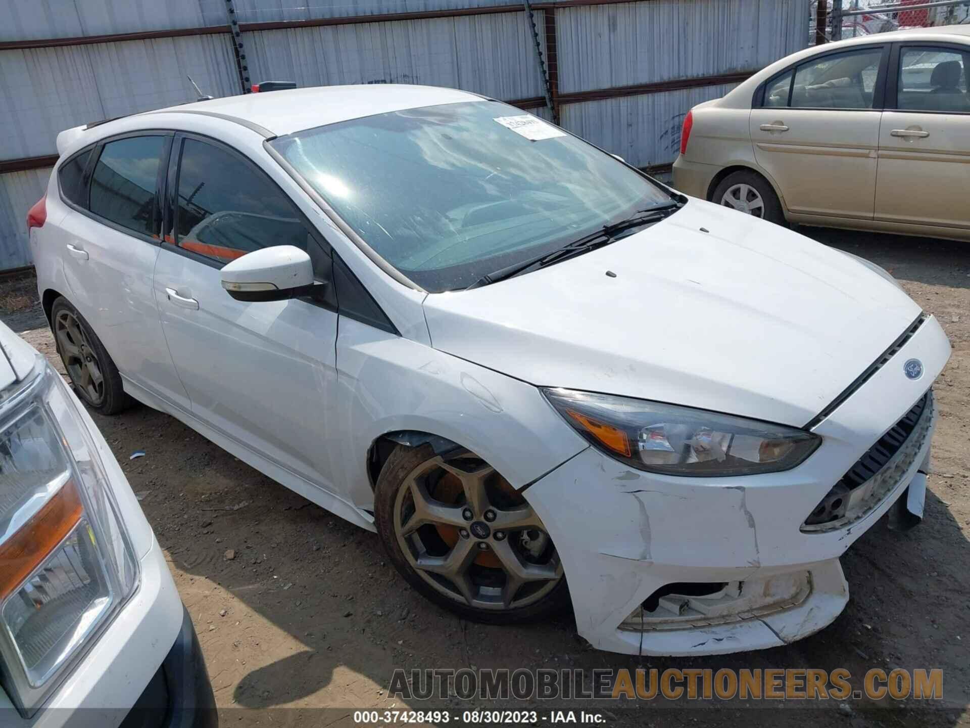 1FADP3L95JL330716 FORD FOCUS 2018