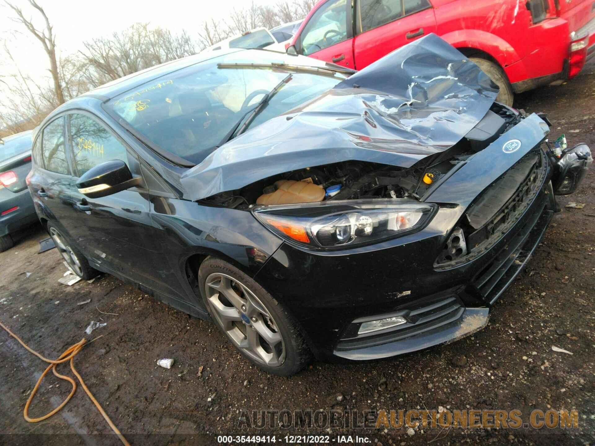 1FADP3L96JL232696 FORD FOCUS 2018