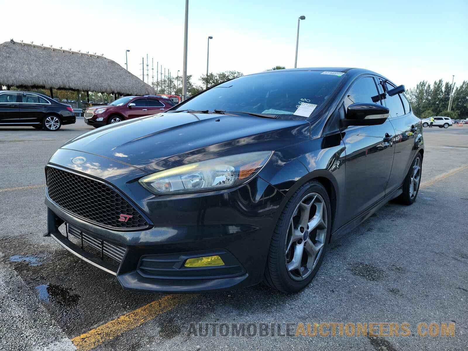 1FADP3L97FL215364 Ford Focus 2015