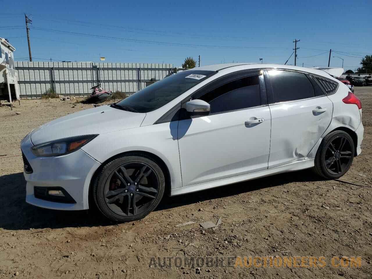 1FADP3L97JL332094 FORD FOCUS 2018