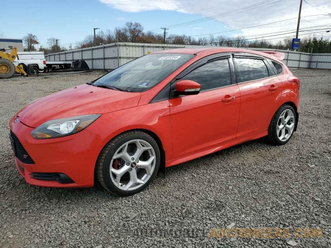 1FADP3L98DL224555 FORD FOCUS 2013