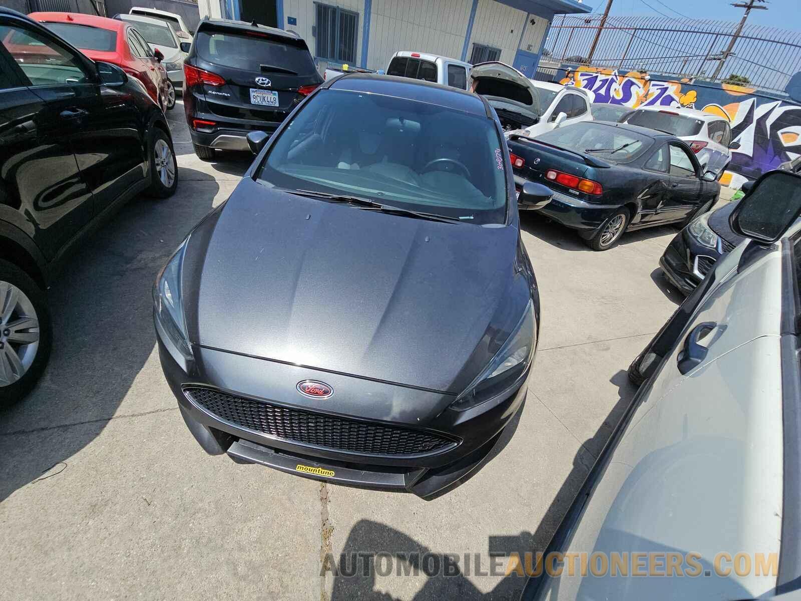 1FADP3L98JL322626 Ford Focus 2018