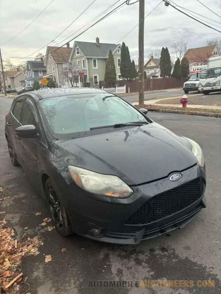 1FADP3L9XDL295157 FORD FOCUS 2013