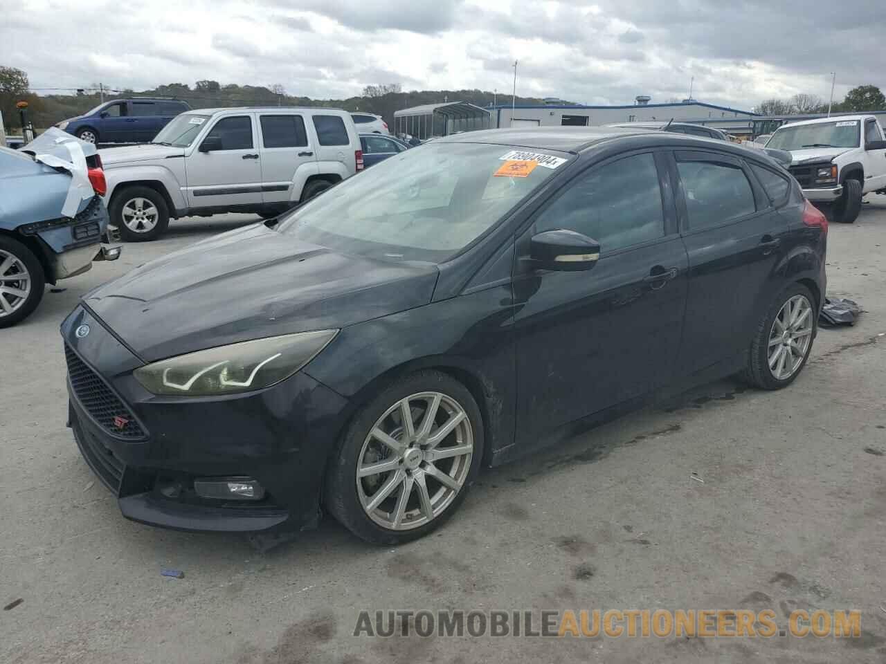 1FADP3L9XHL265310 FORD FOCUS 2017