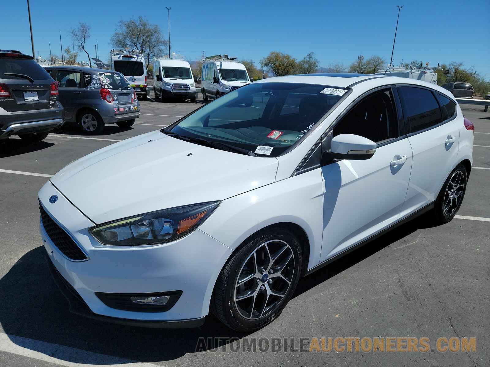 1FADP3M2XHL206338 Ford Focus 2017