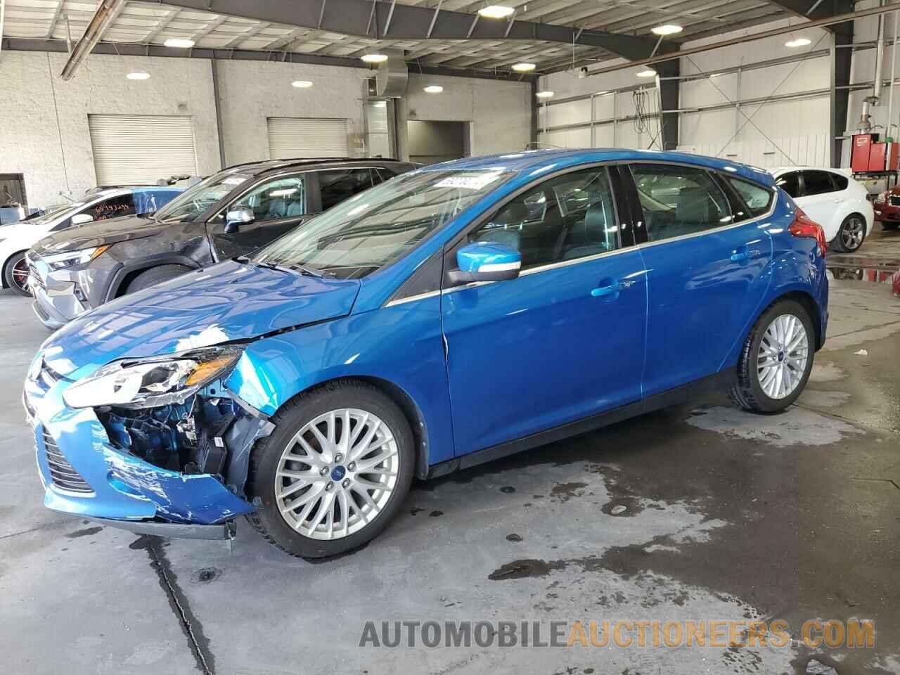 1FADP3N25DL210564 FORD FOCUS 2013