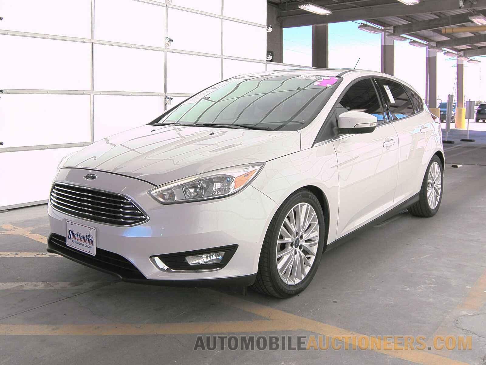 1FADP3N28GL299406 Ford Focus 2016