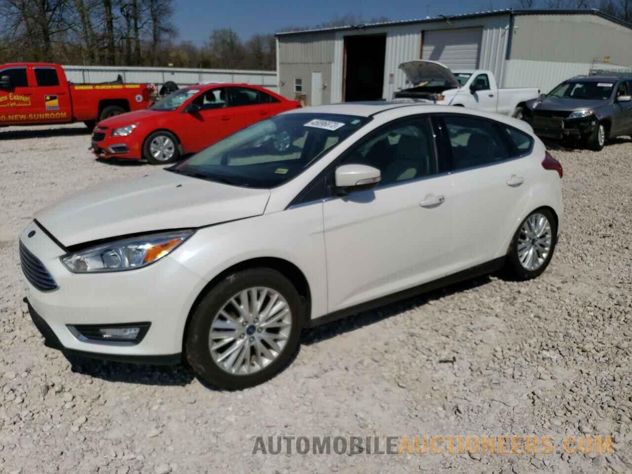 1FADP3N28JL233185 FORD FOCUS 2018