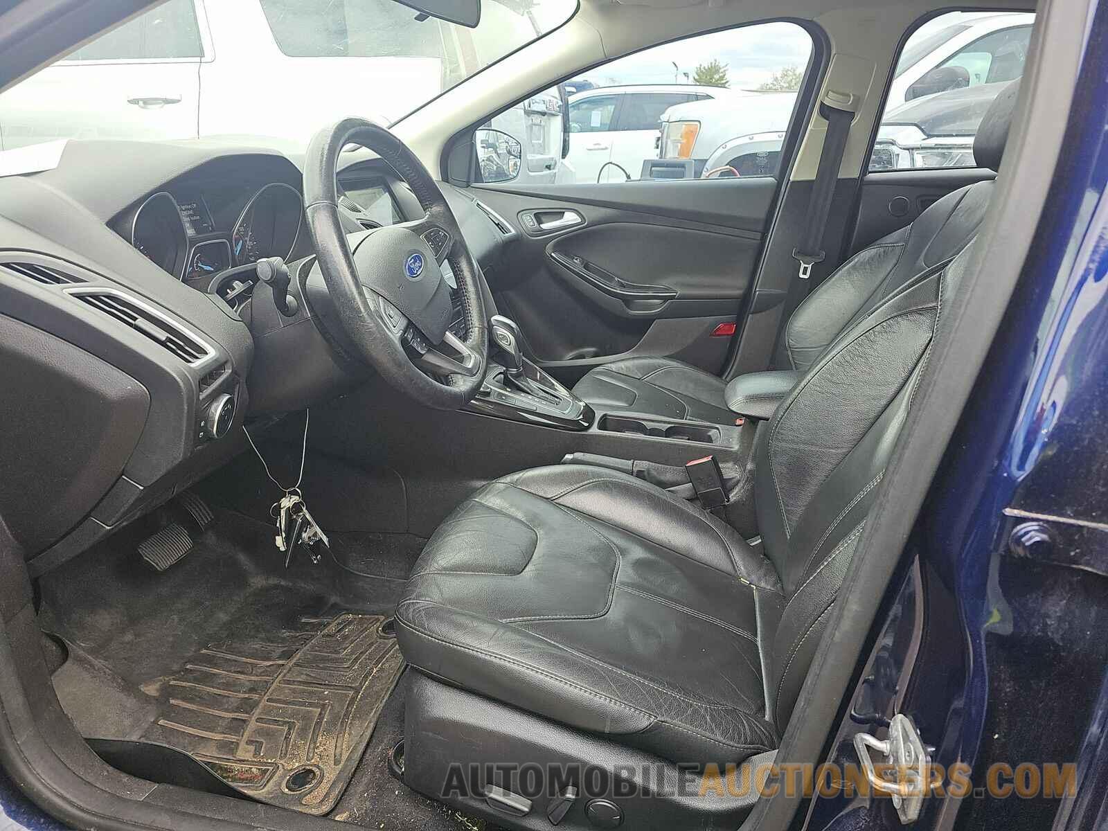 1FADP3N29GL300918 Ford Focus 2016