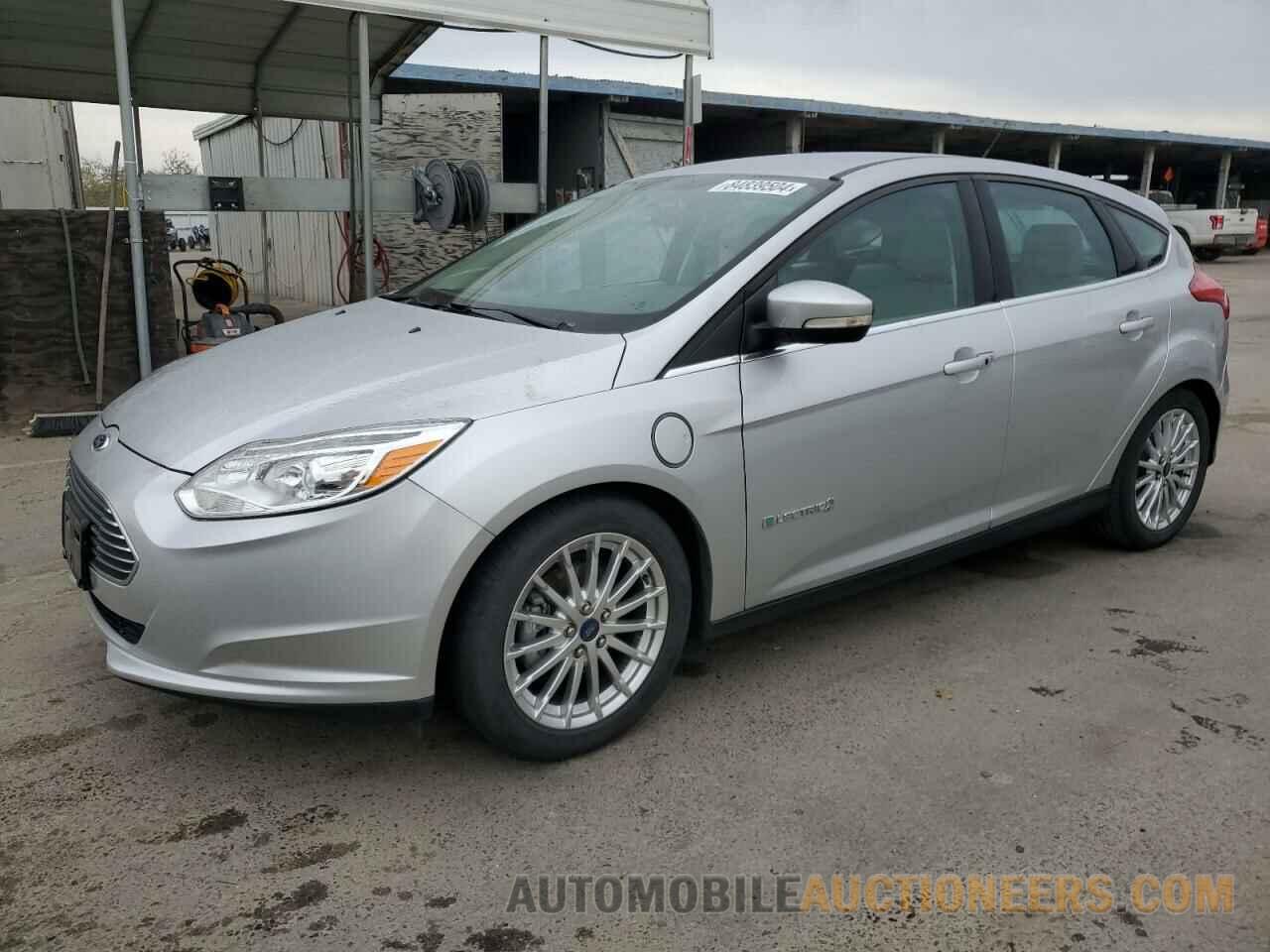 1FADP3R4XFL317737 FORD FOCUS 2015