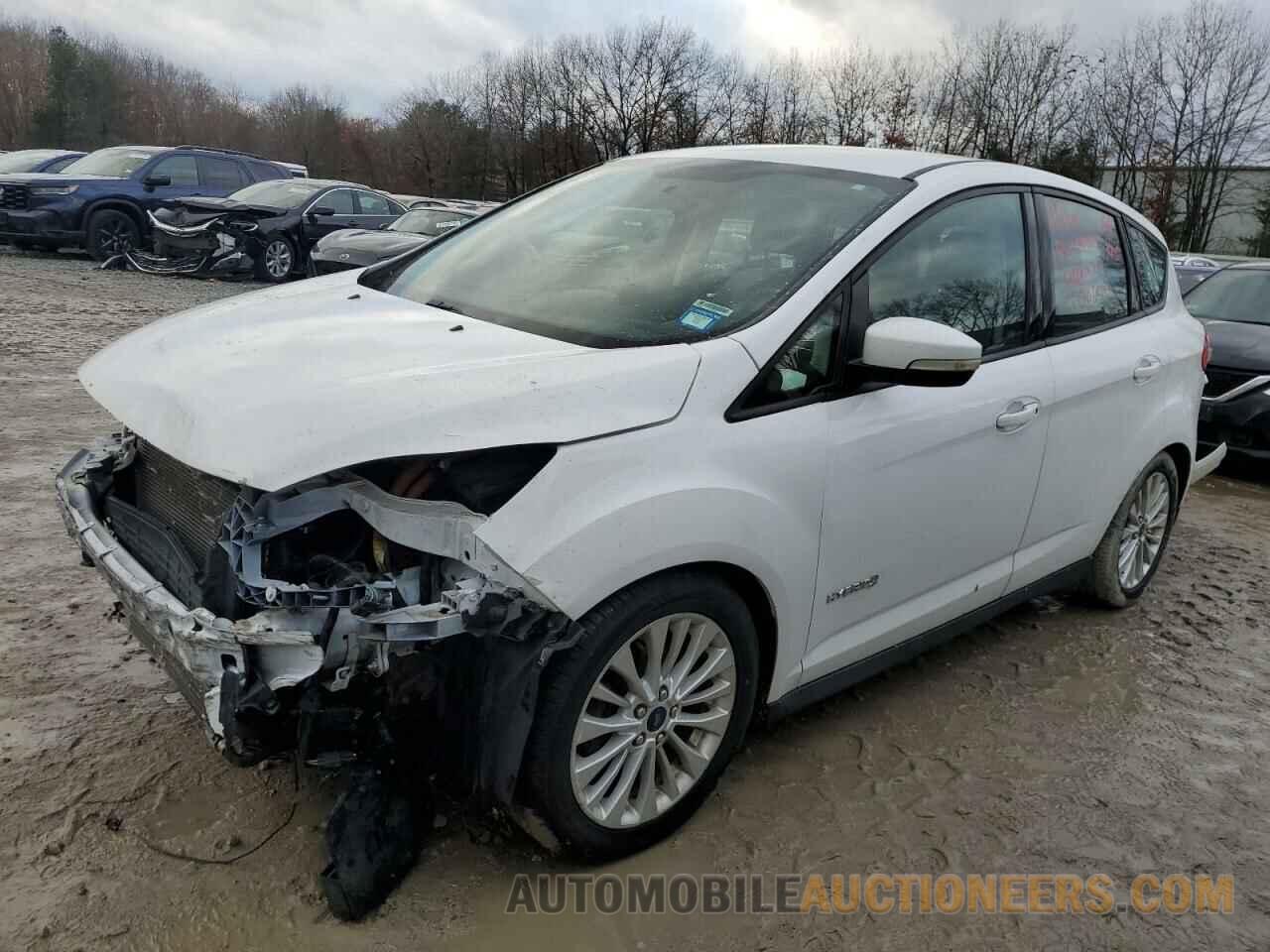 1FADP5AU8HL107387 FORD CMAX 2017