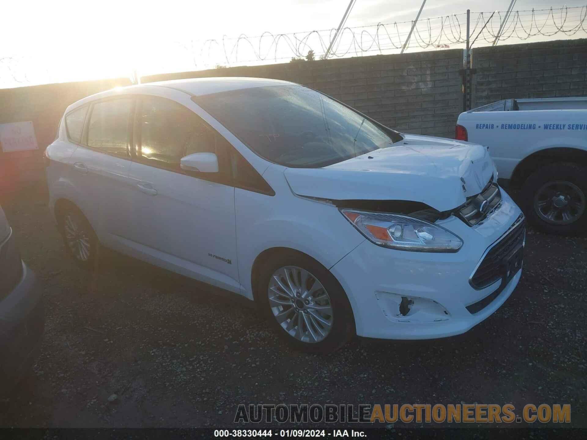 1FADP5AU8JL104043 FORD C-MAX HYBRID 2018