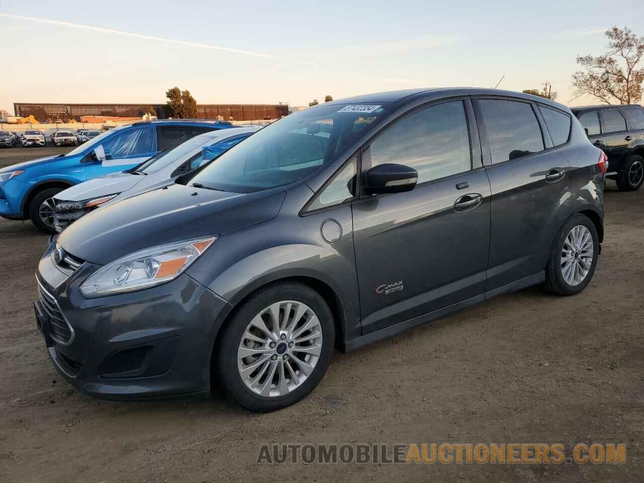 1FADP5EU5HL108491 FORD CMAX 2017