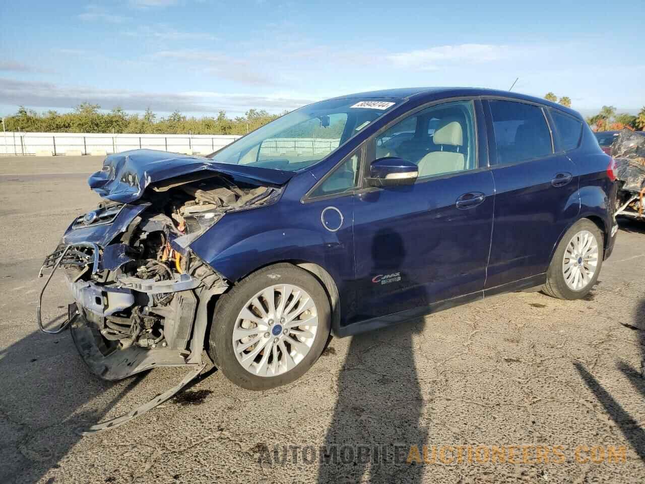 1FADP5EU6HL110105 FORD CMAX 2017