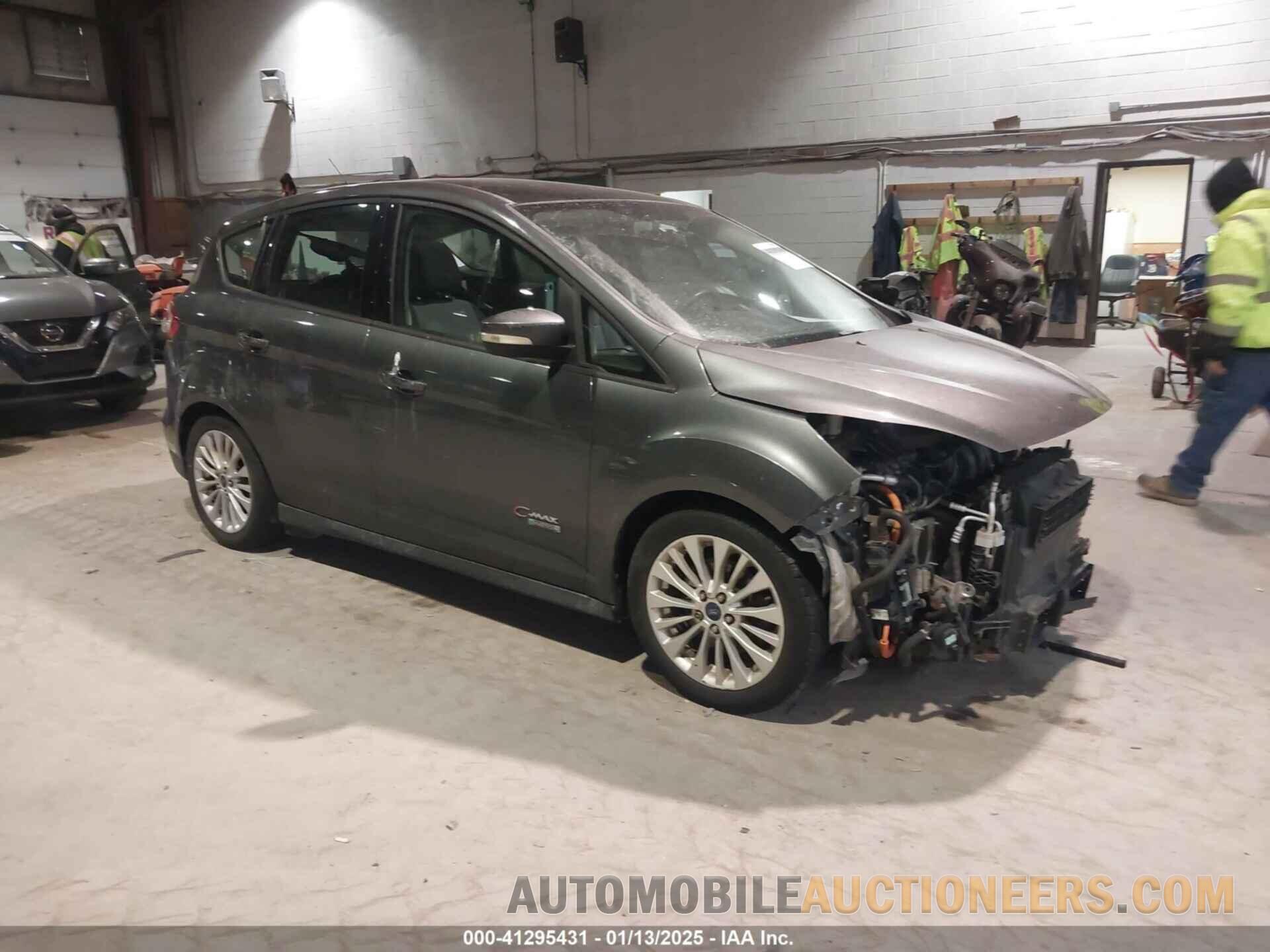 1FADP5EU9HL100619 FORD C-MAX ENERGI 2017