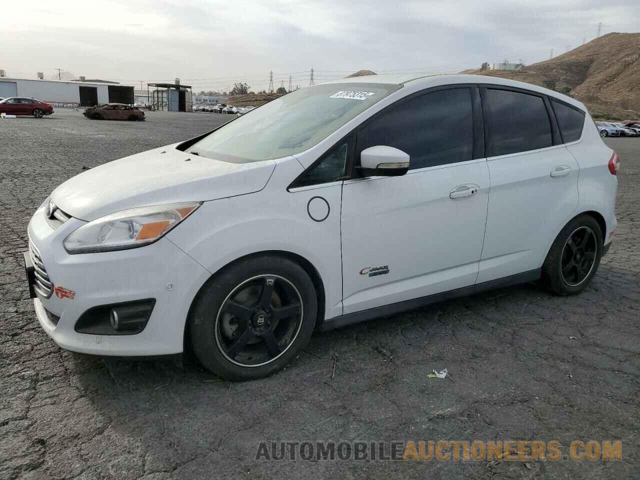 1FADP5FUXHL105701 FORD CMAX 2017