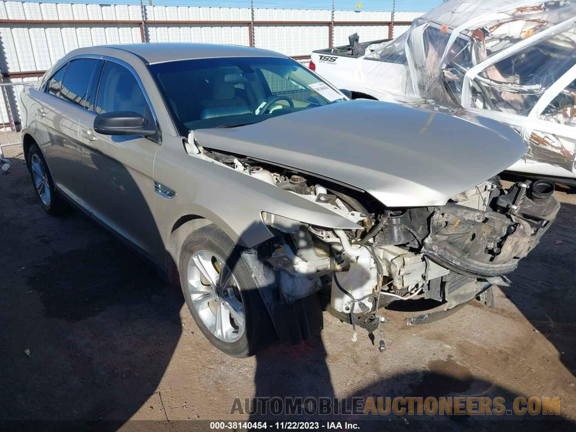 1FAHP2D82JG106443 FORD TAURUS 2018