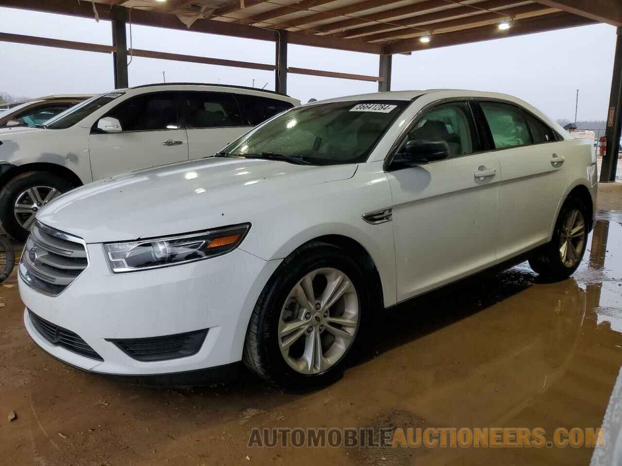 1FAHP2D82JG138440 FORD TAURUS 2018