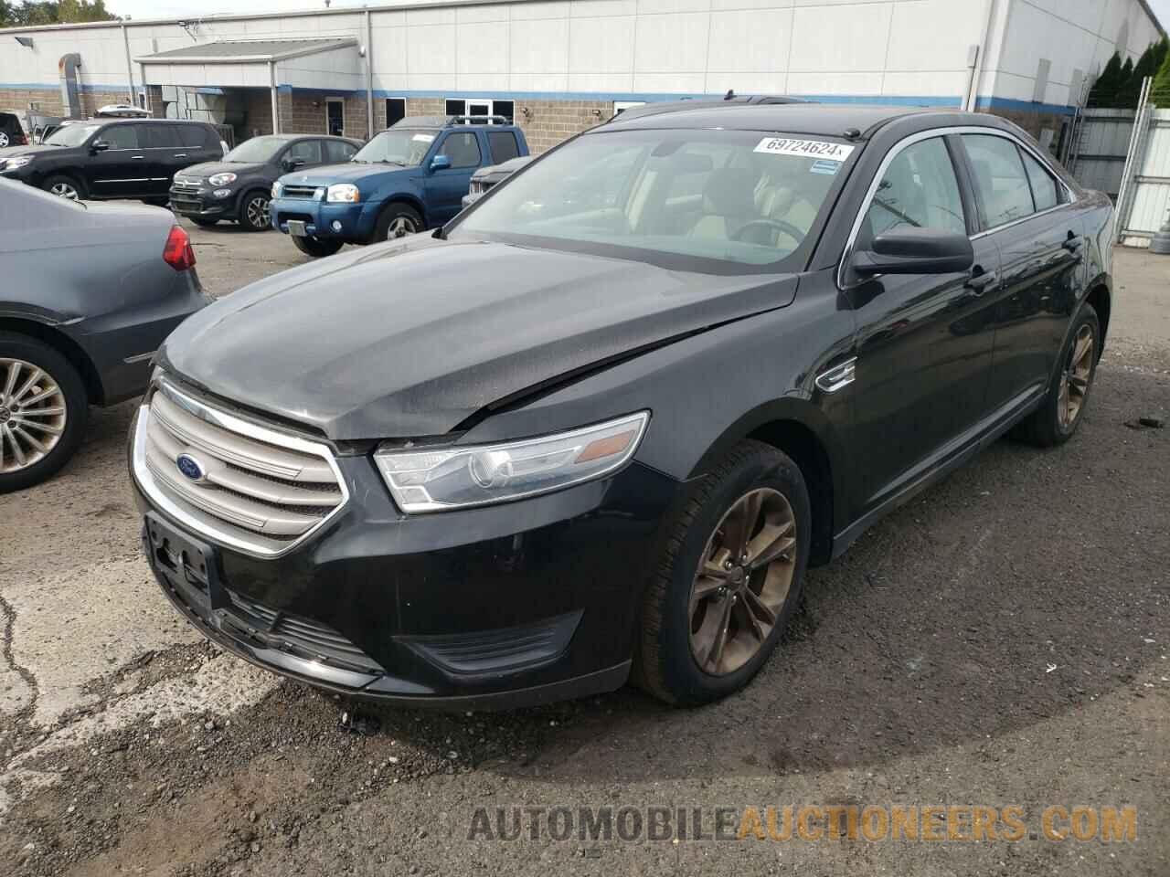 1FAHP2D83DG235618 FORD TAURUS 2013