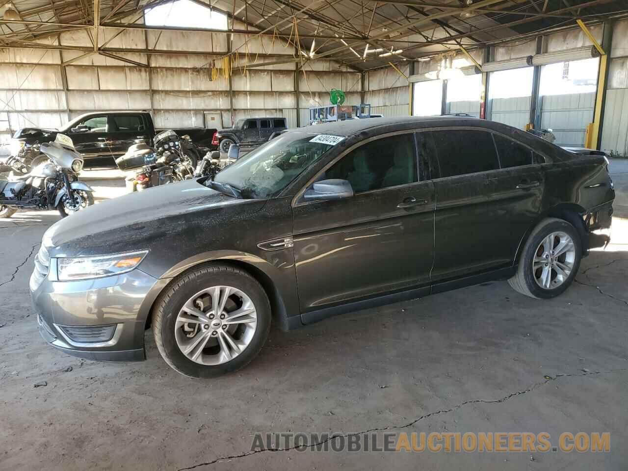 1FAHP2D87JG137302 FORD TAURUS 2018