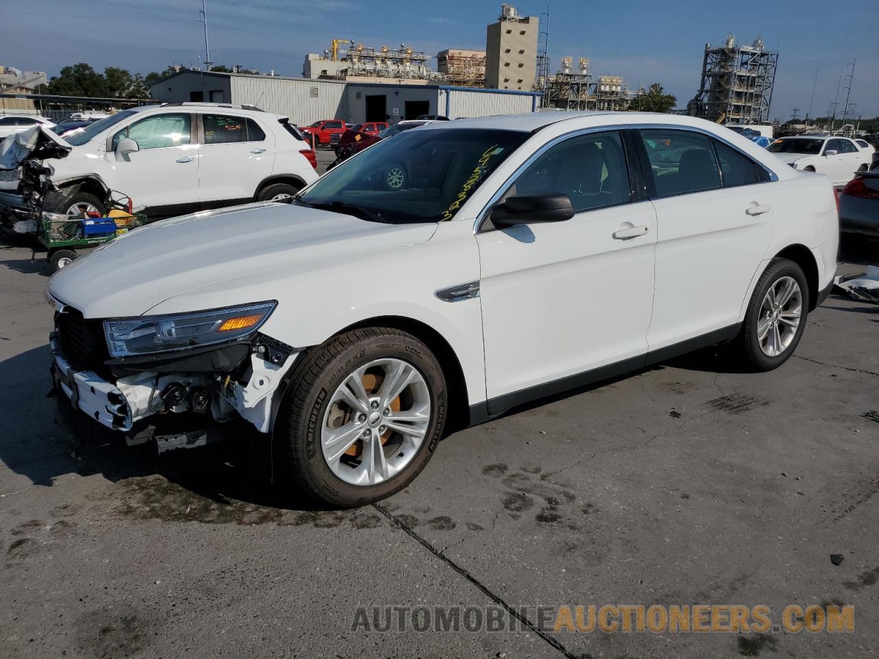 1FAHP2D88JG138457 FORD TAURUS 2018