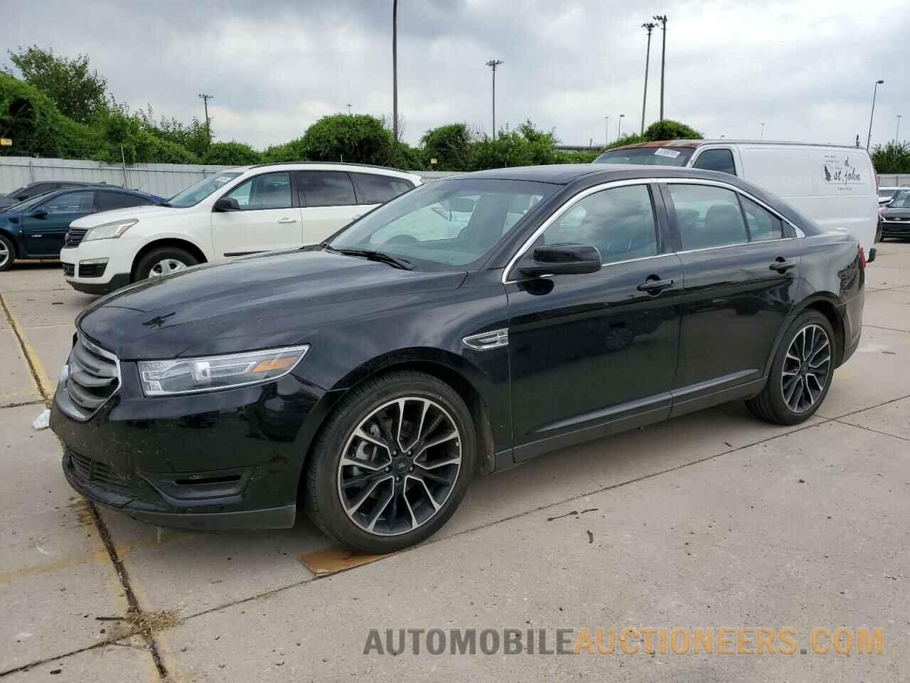 1FAHP2E86JG118688 FORD TAURUS 2018