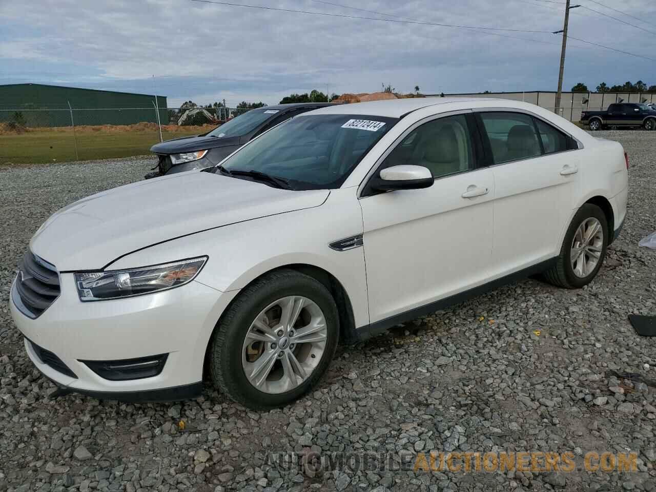 1FAHP2E8XFG208420 FORD TAURUS 2015