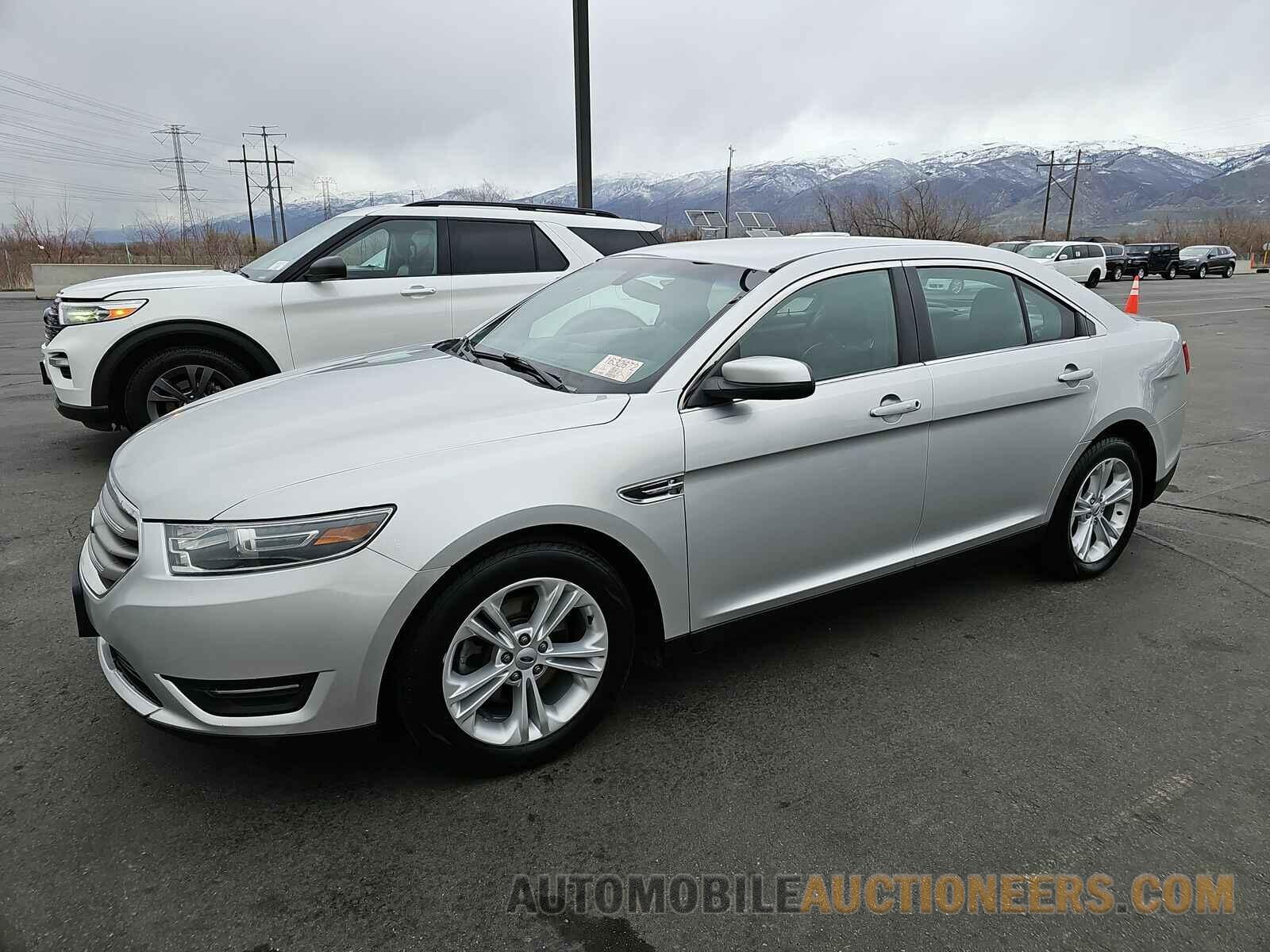 1FAHP2E8XHG105887 Ford Taurus 2017