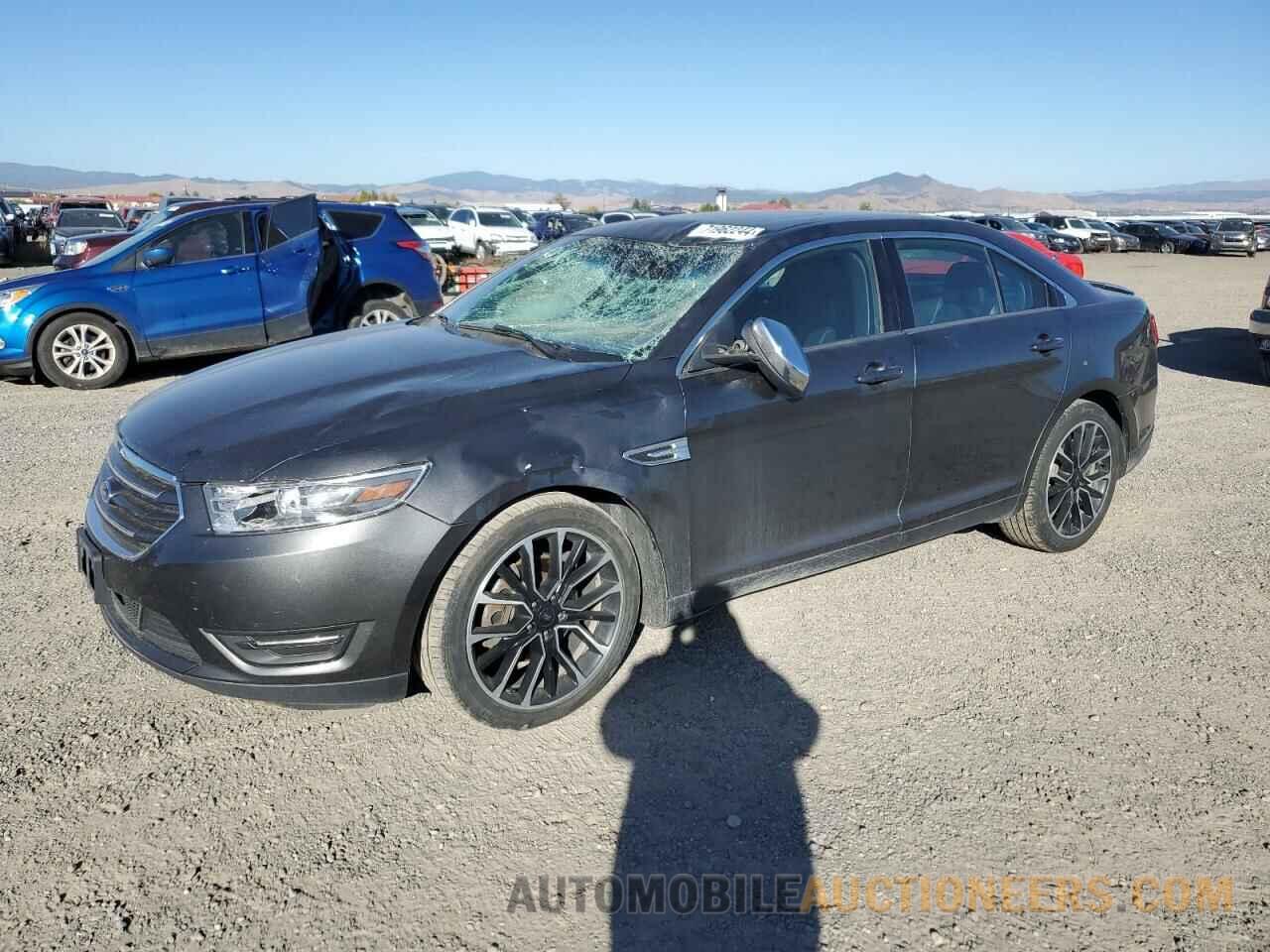 1FAHP2J85JG130692 FORD TAURUS 2018