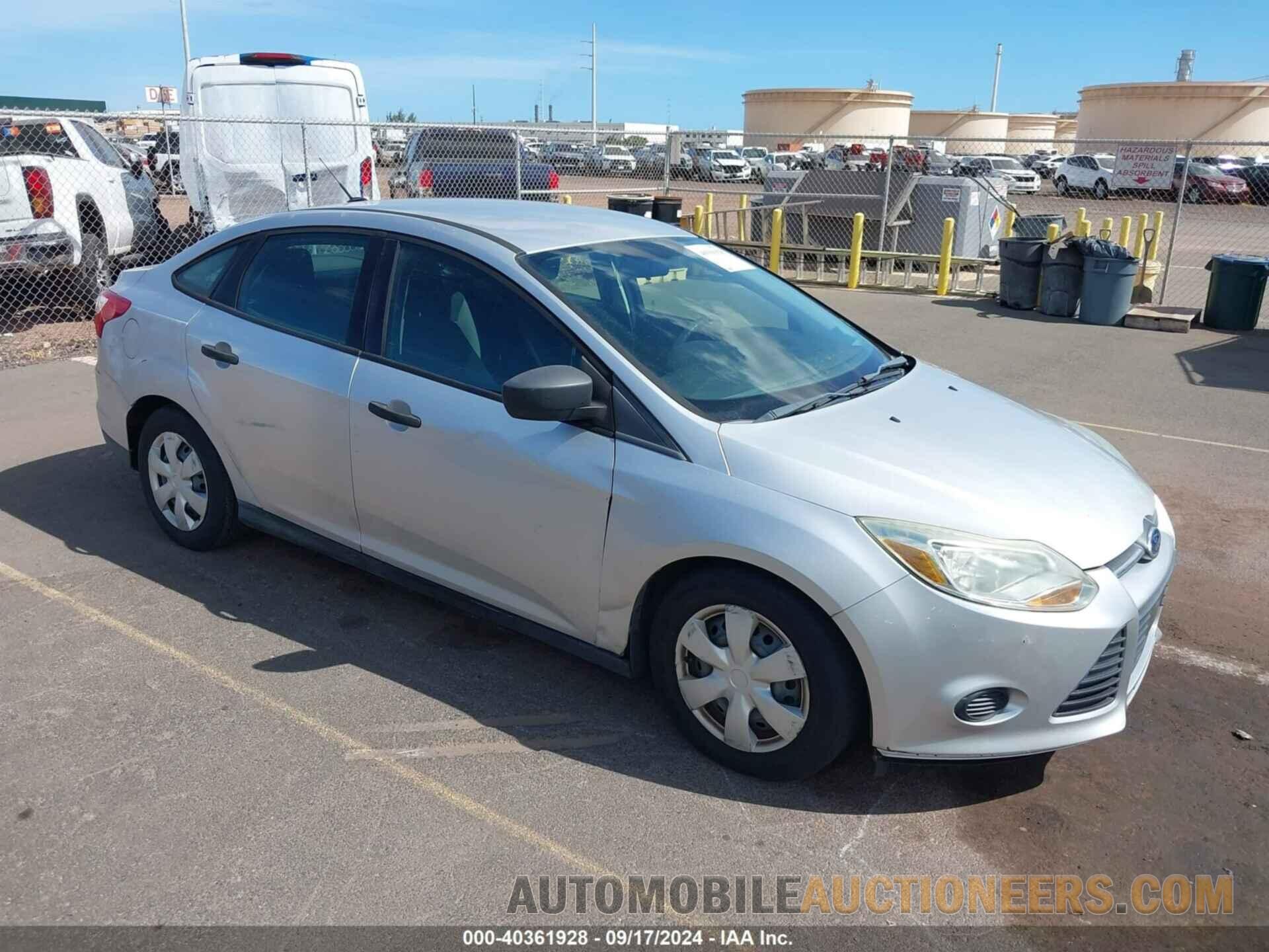 1FAHP3E22CL262962 FORD FOCUS 2012