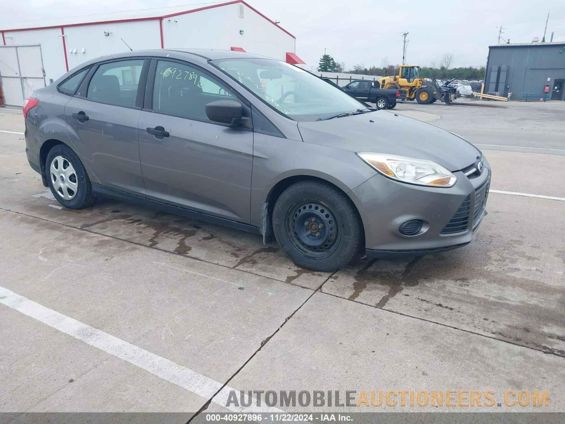 1FAHP3E26CL128181 FORD FOCUS 2012