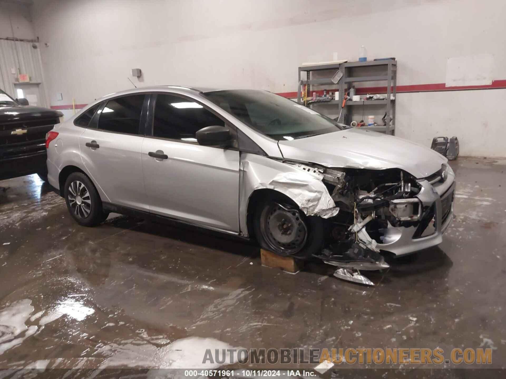 1FAHP3E27CL262309 FORD FOCUS 2012