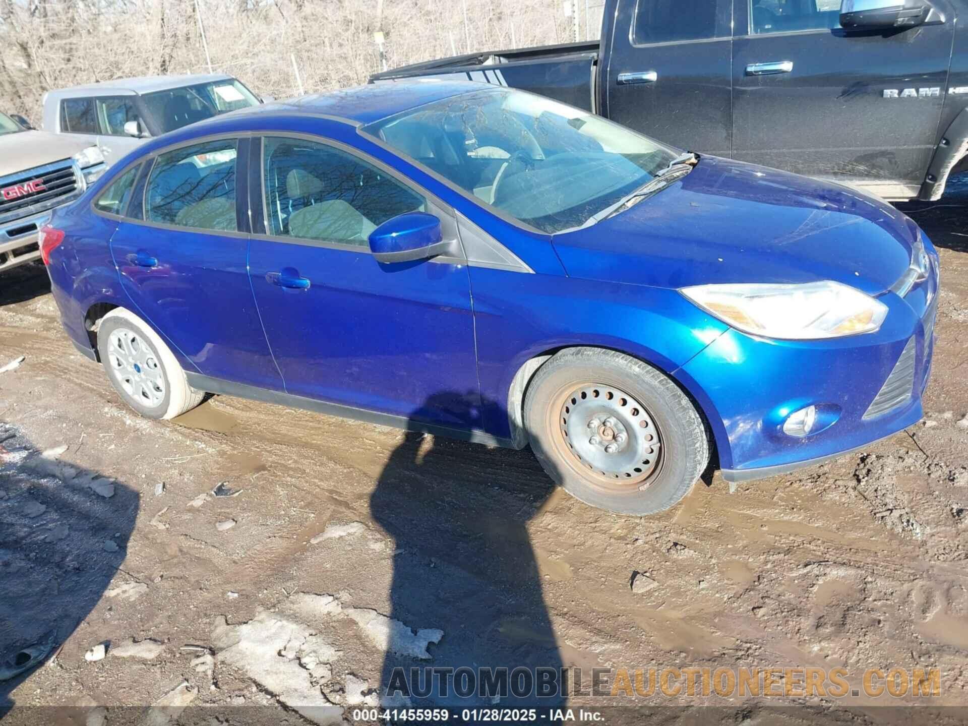 1FAHP3F21CL242622 FORD FOCUS 2012