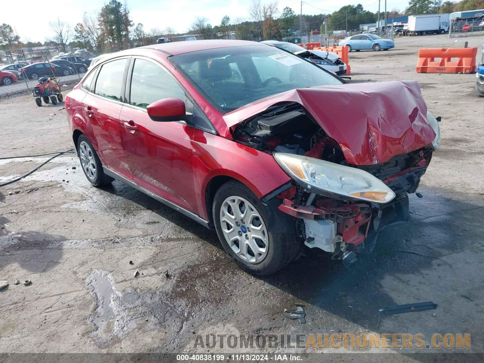 1FAHP3F21CL389555 FORD FOCUS 2012