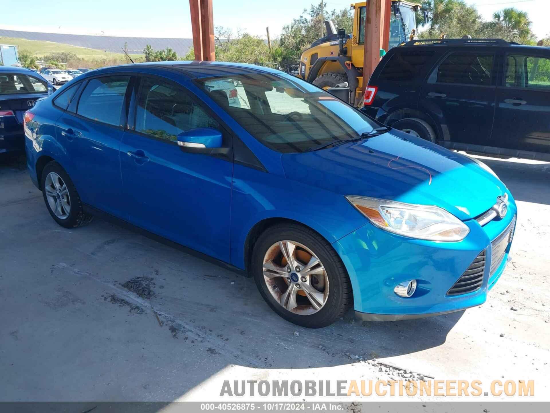 1FAHP3F22CL300561 FORD FOCUS 2012