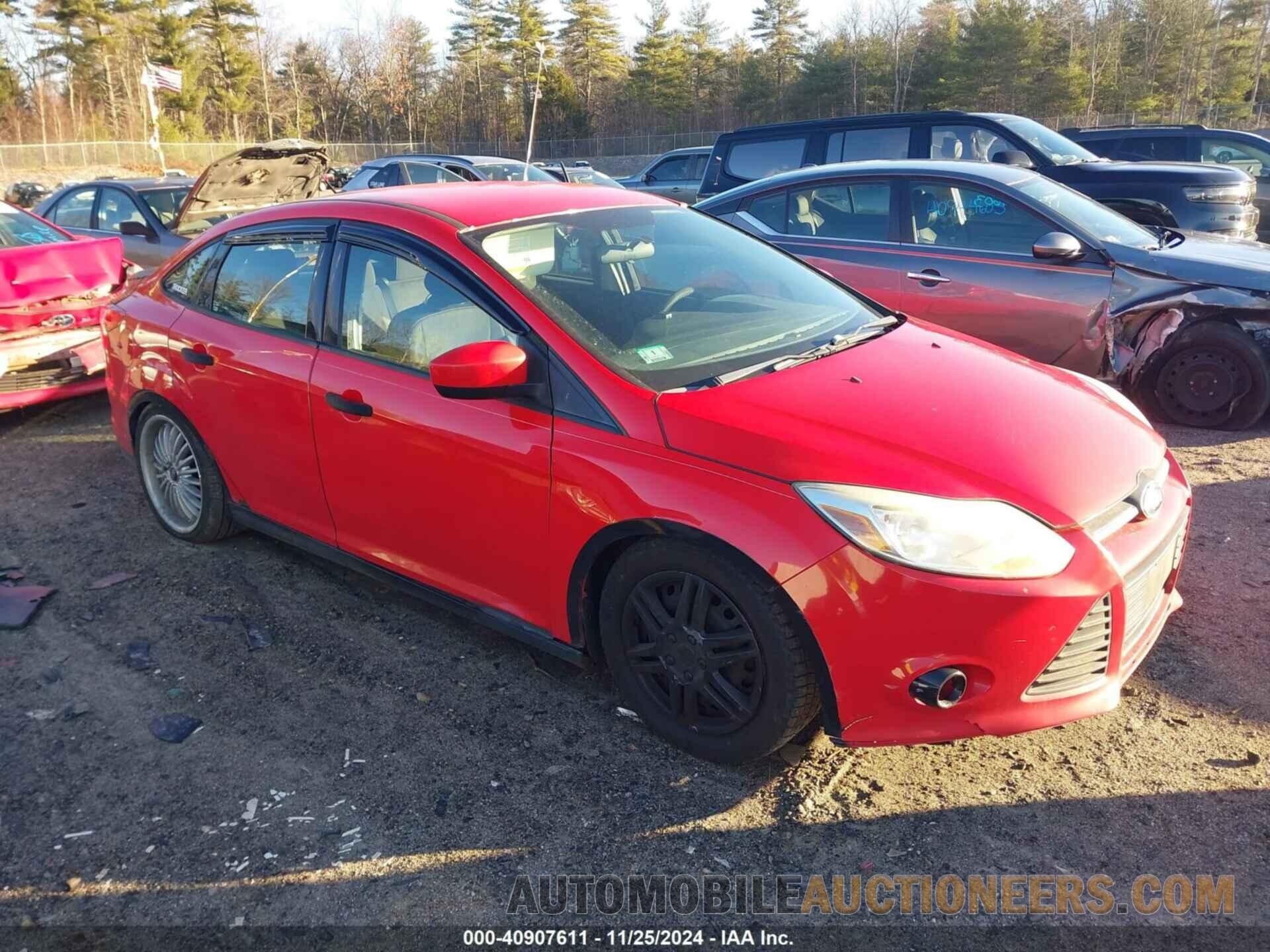 1FAHP3F25CL359765 FORD FOCUS 2012