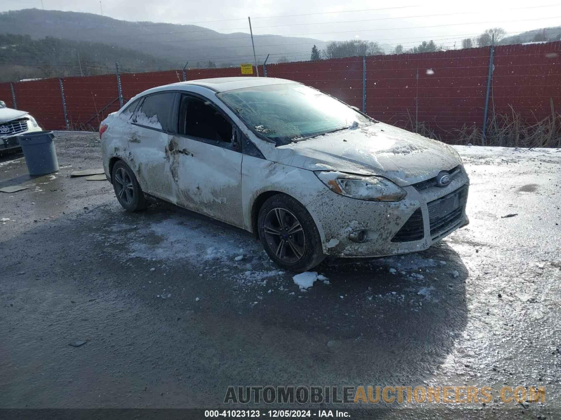 1FAHP3F25CL392538 FORD FOCUS 2012