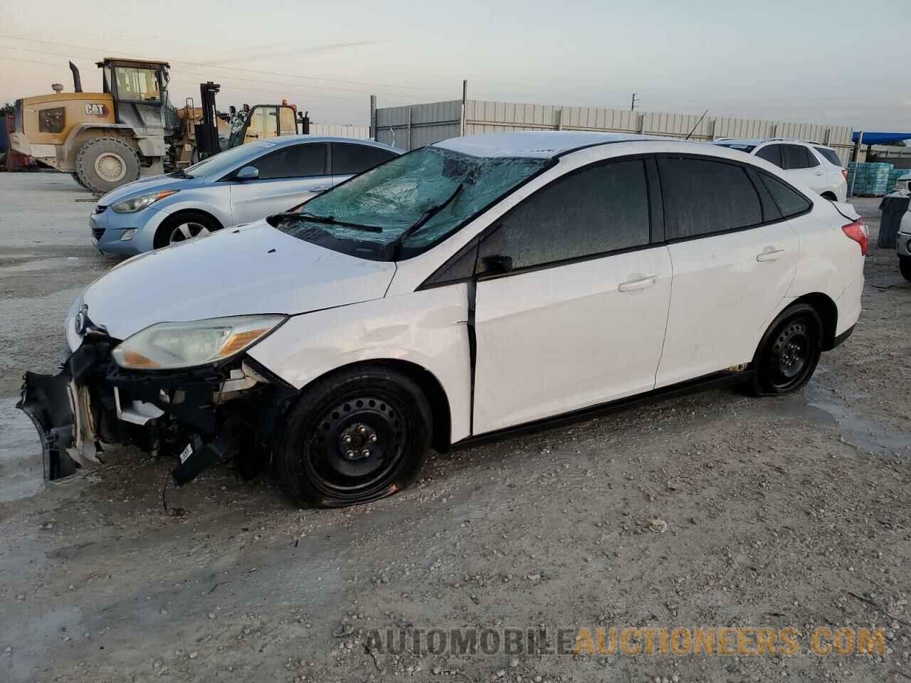 1FAHP3F2XCL193906 FORD FOCUS 2012