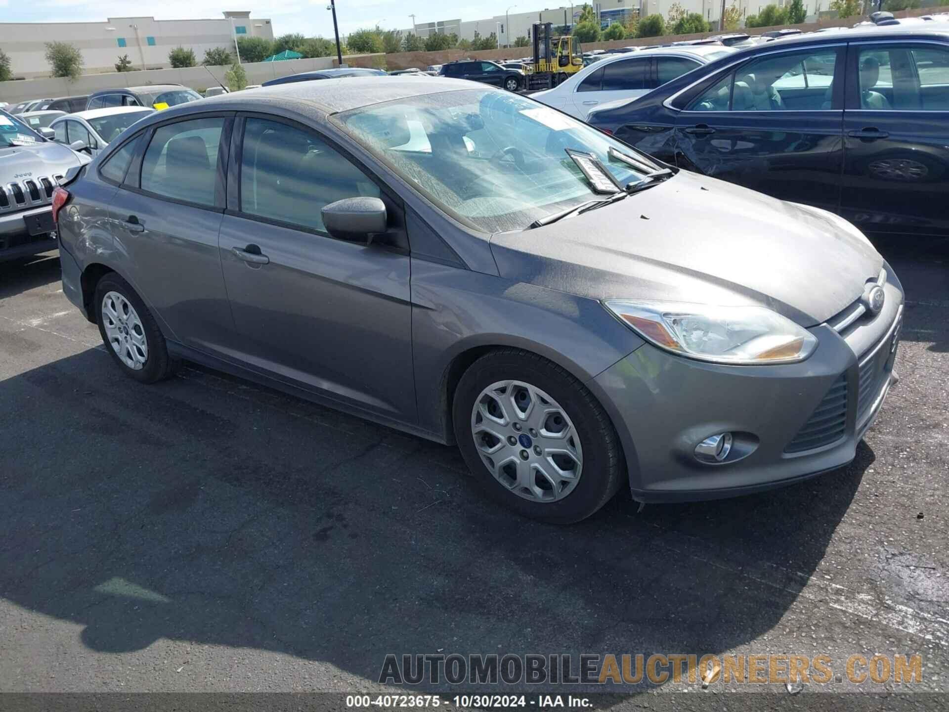 1FAHP3F2XCL236592 FORD FOCUS 2012