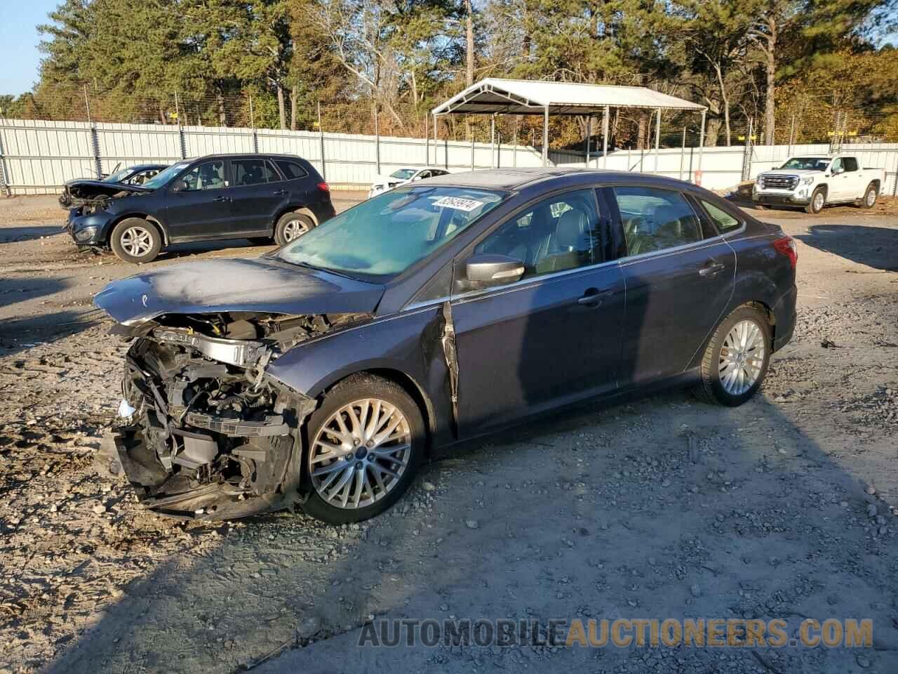 1FAHP3H22CL462879 FORD FOCUS 2012