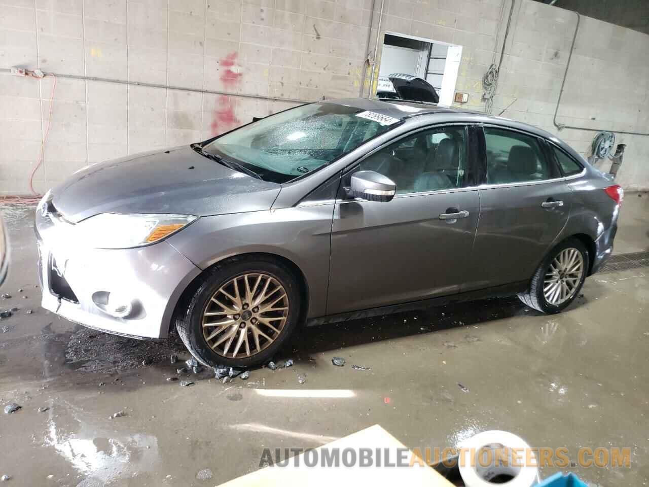 1FAHP3H25CL374036 FORD FOCUS 2012