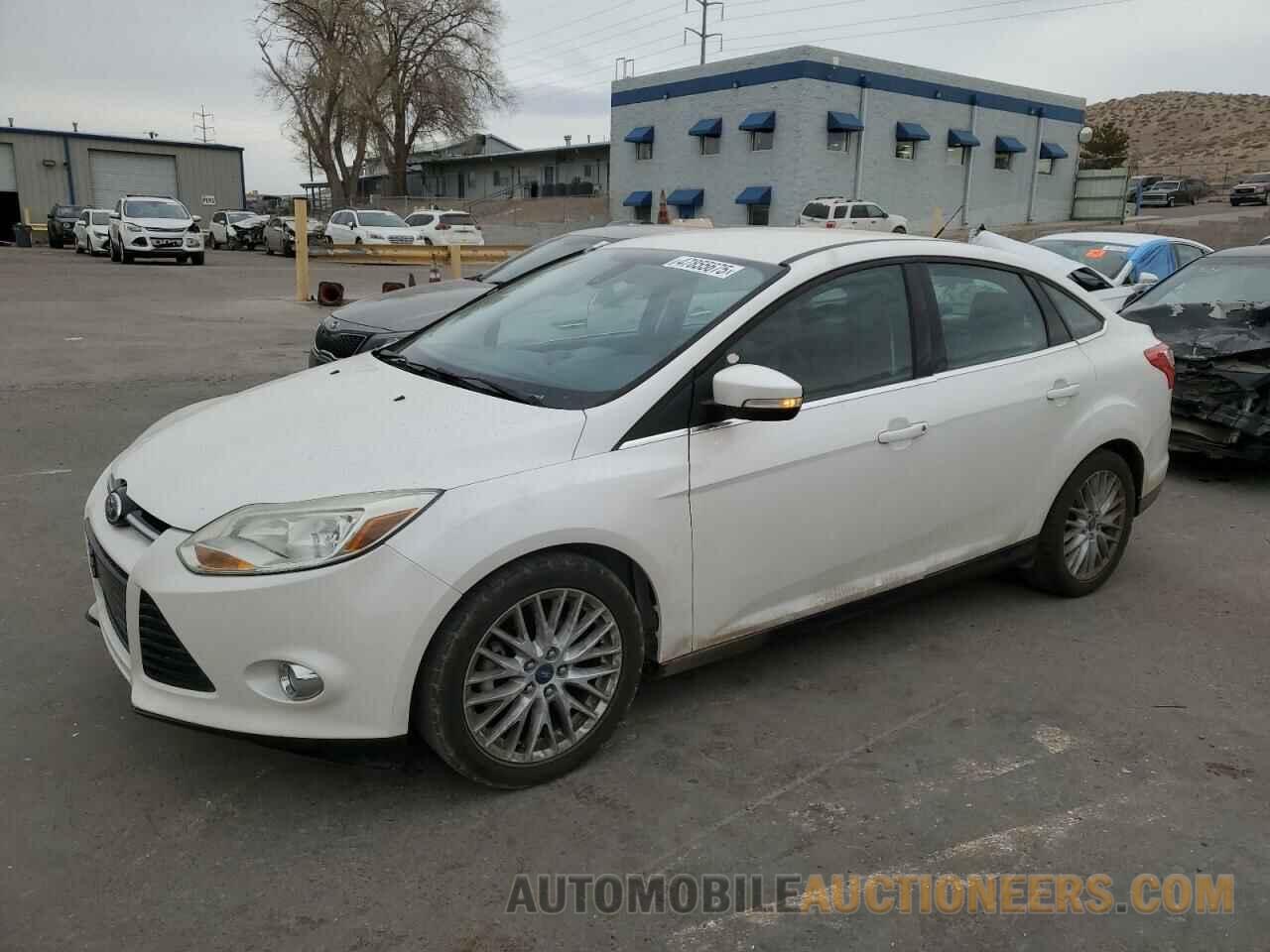 1FAHP3H27CL467088 FORD FOCUS 2012