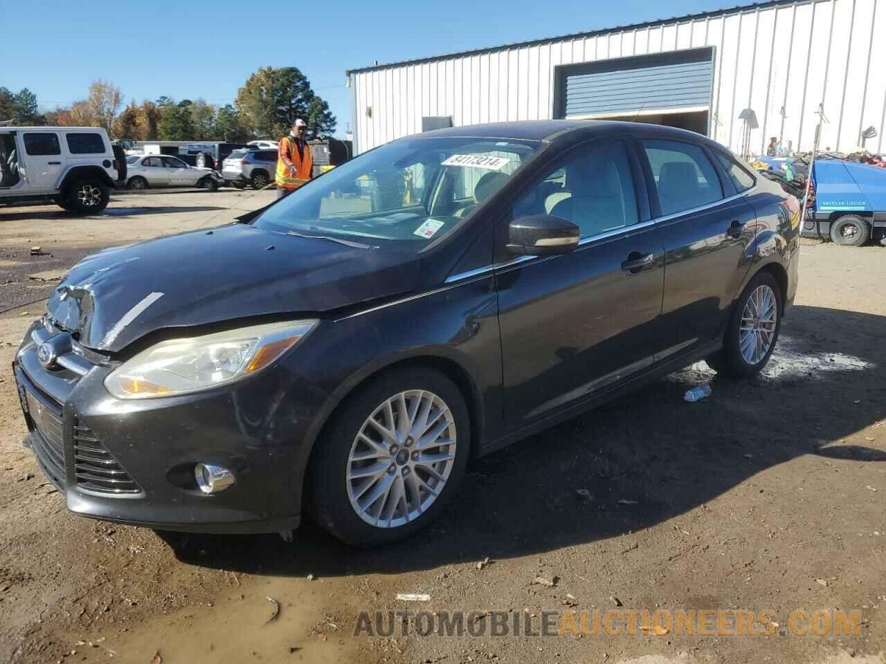 1FAHP3H28CL473076 FORD FOCUS 2012