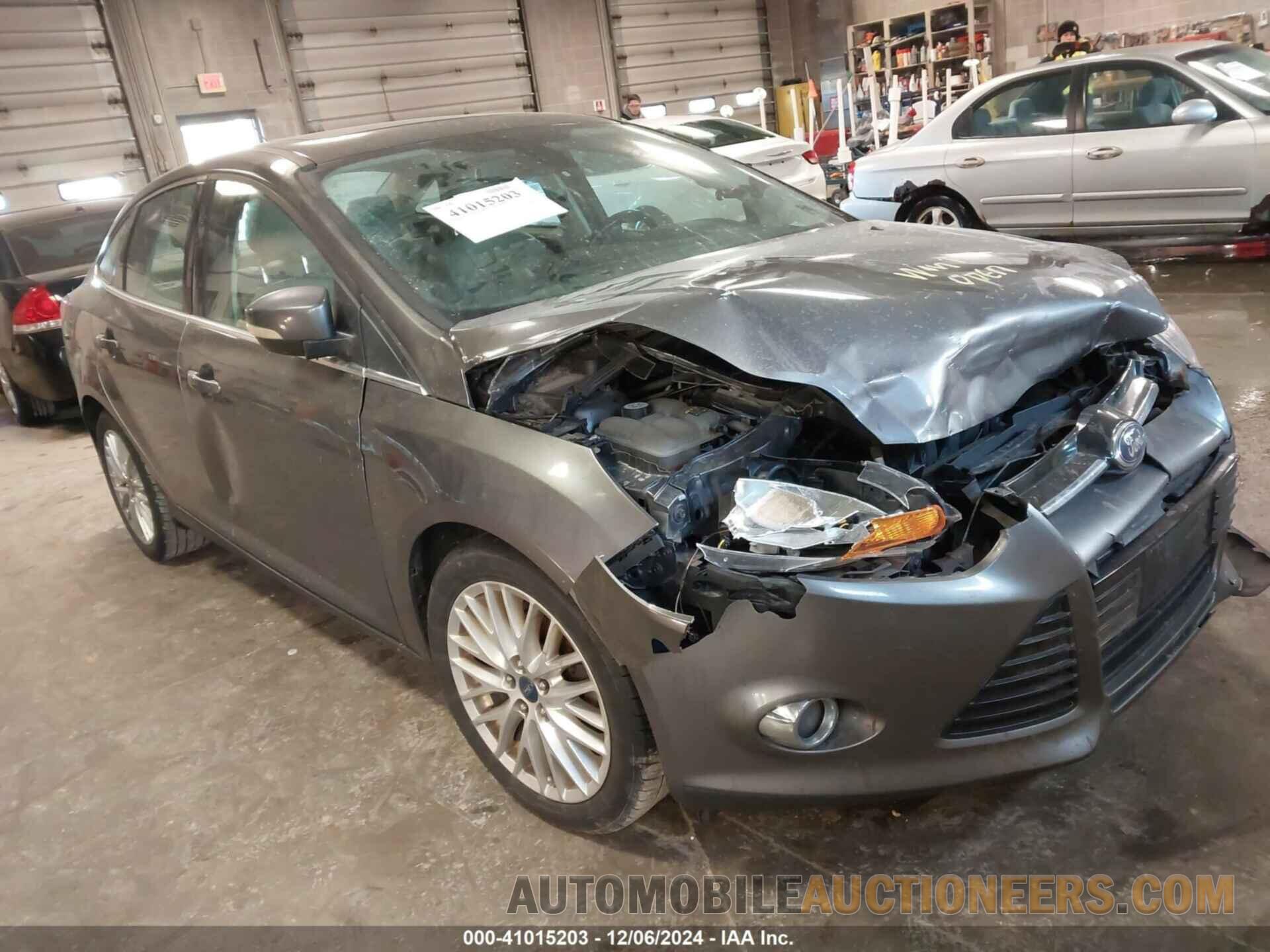 1FAHP3H29CL282217 FORD FOCUS 2012