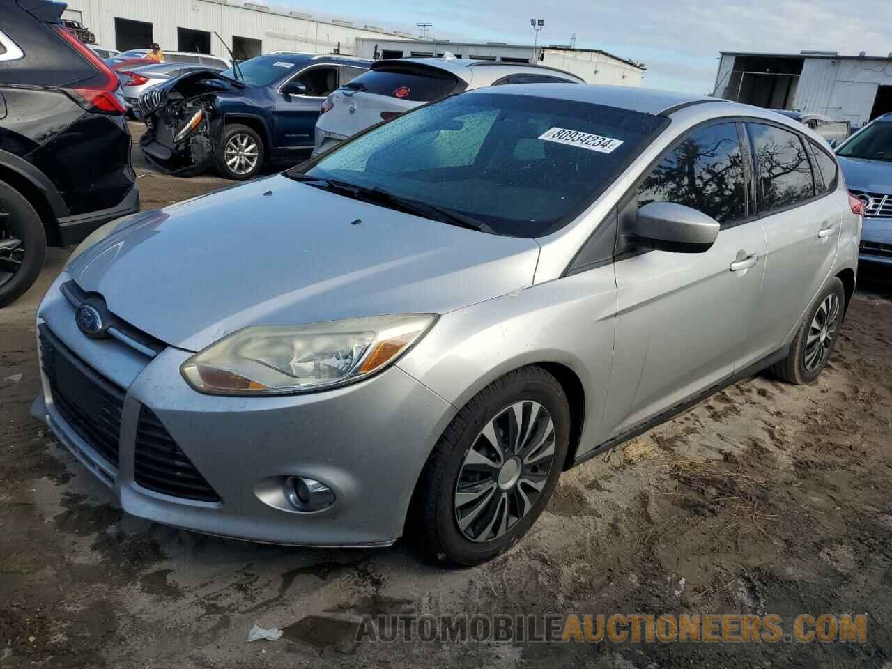 1FAHP3K23CL138073 FORD FOCUS 2012